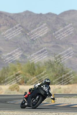 media/Oct-30-2025-Racers Edge (Thu) [[dabbdaf680]]/3-B Group/Session 5 (Turn 6)/